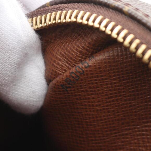 LOUIS VUITTON Brown Monogram Leather Shoulder Bag - Picture 6 of 9